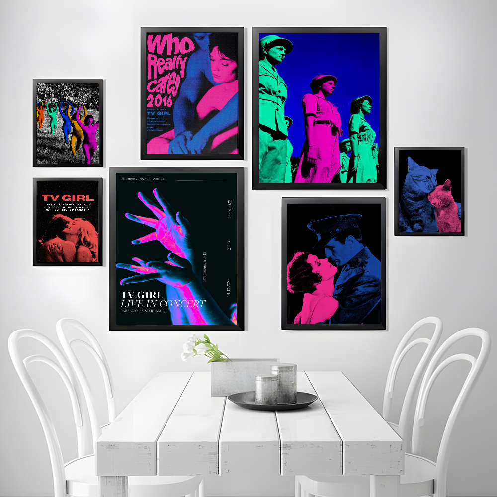 Pink Blue TV Girl Art Poster H - Home Office And Tv Room Ideas บทวิจารณ์และราคา