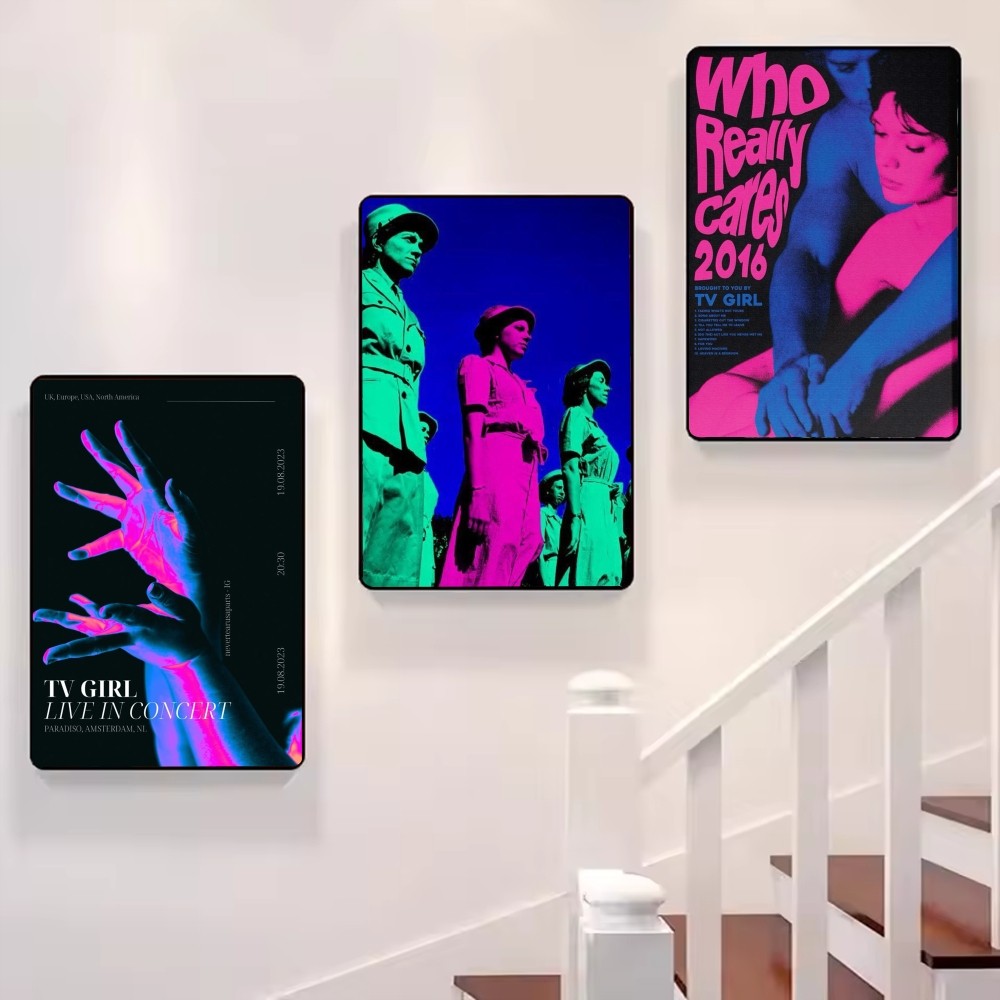 Pink Blue TV Girl Art Poster H - Home Office And Tv Room Ideas บทวิจารณ์และราคา