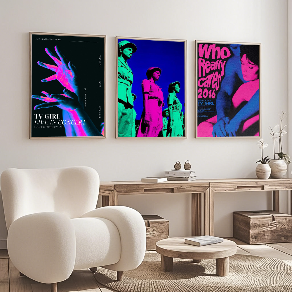 Pink Blue TV Girl Art Poster H - Home Office And Tv Room Ideas บทวิจารณ์และราคา